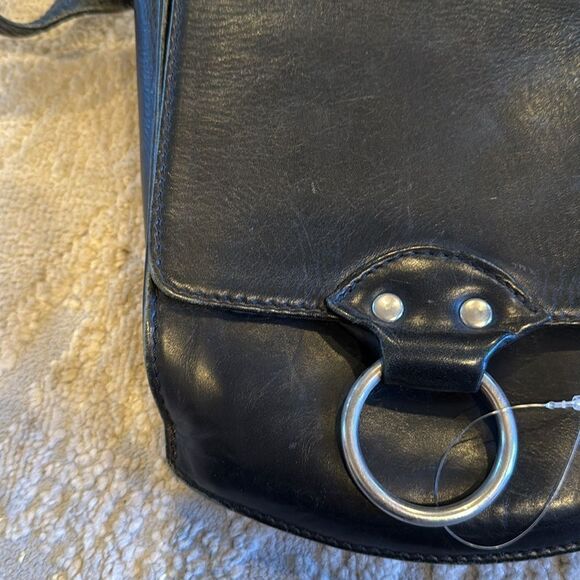 Vintage Black full grain leather frye small crossbody bag with adjustable strap - Picture 3 of 11